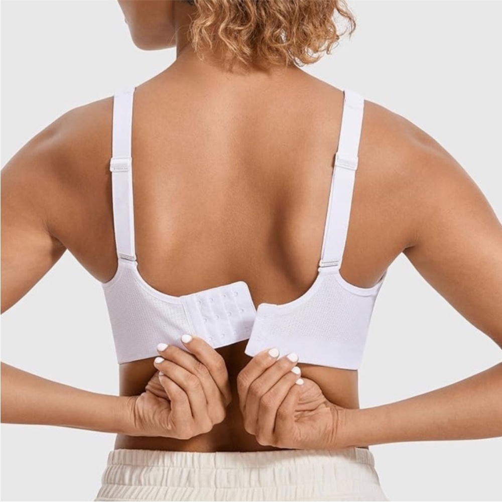 SYROKAN Women's White High Impact Padded Wireless Sports Bra 36D - Picture 5 of 16
